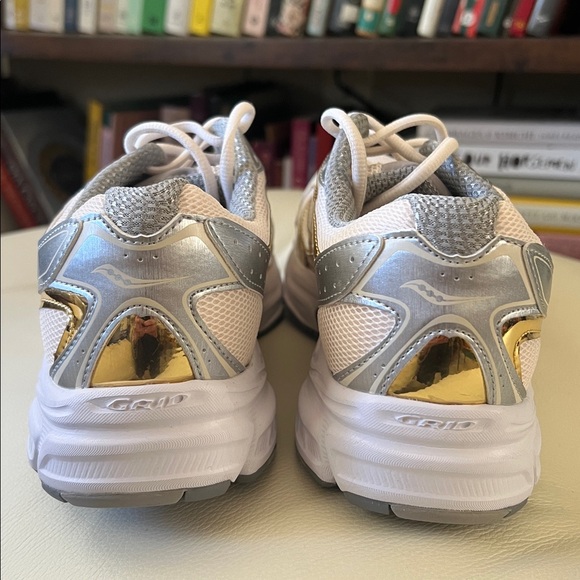 Saucony x J Crew Ride Millennium Women's Metallic Gold & Silver Sneakers, Sz 10 - Picture 5 of 12